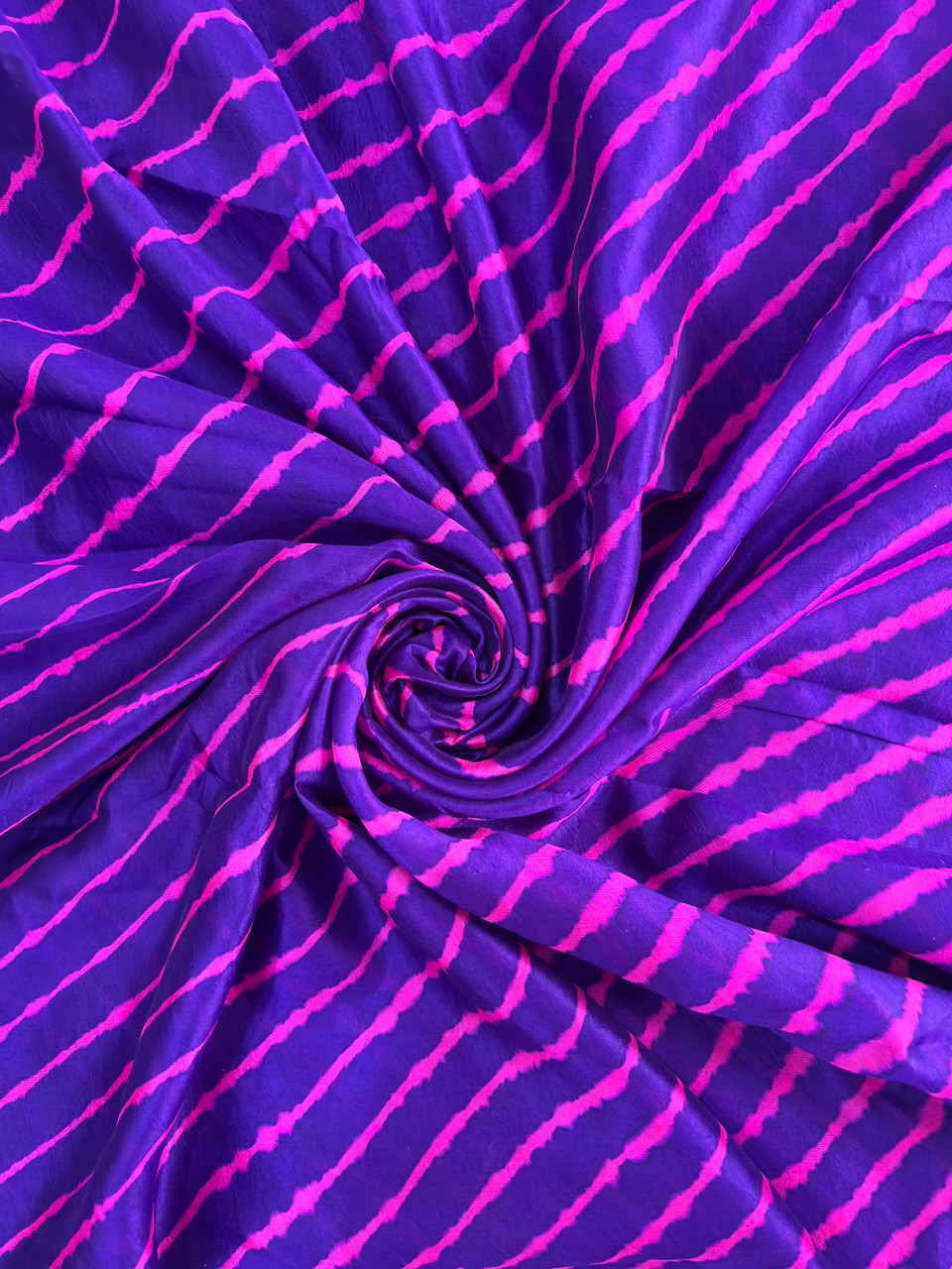 Purple Leheriya saree