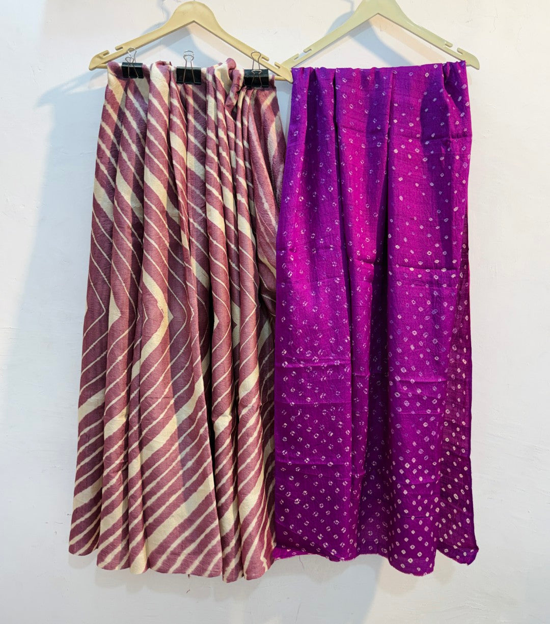 Pure Handloom Tussar Silk Leheriya Saree with Bandhani Pallu (Purple)  ✨