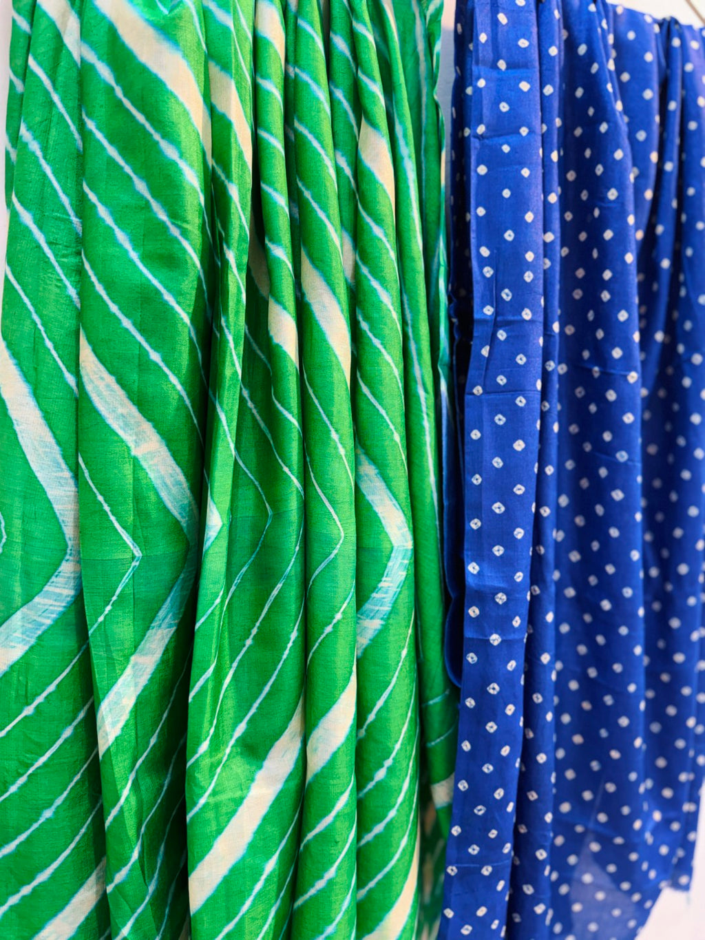 Pure Handloom Tussar Silk Leheriya Saree with Bandhani Pallu (Green, Blue) ✨