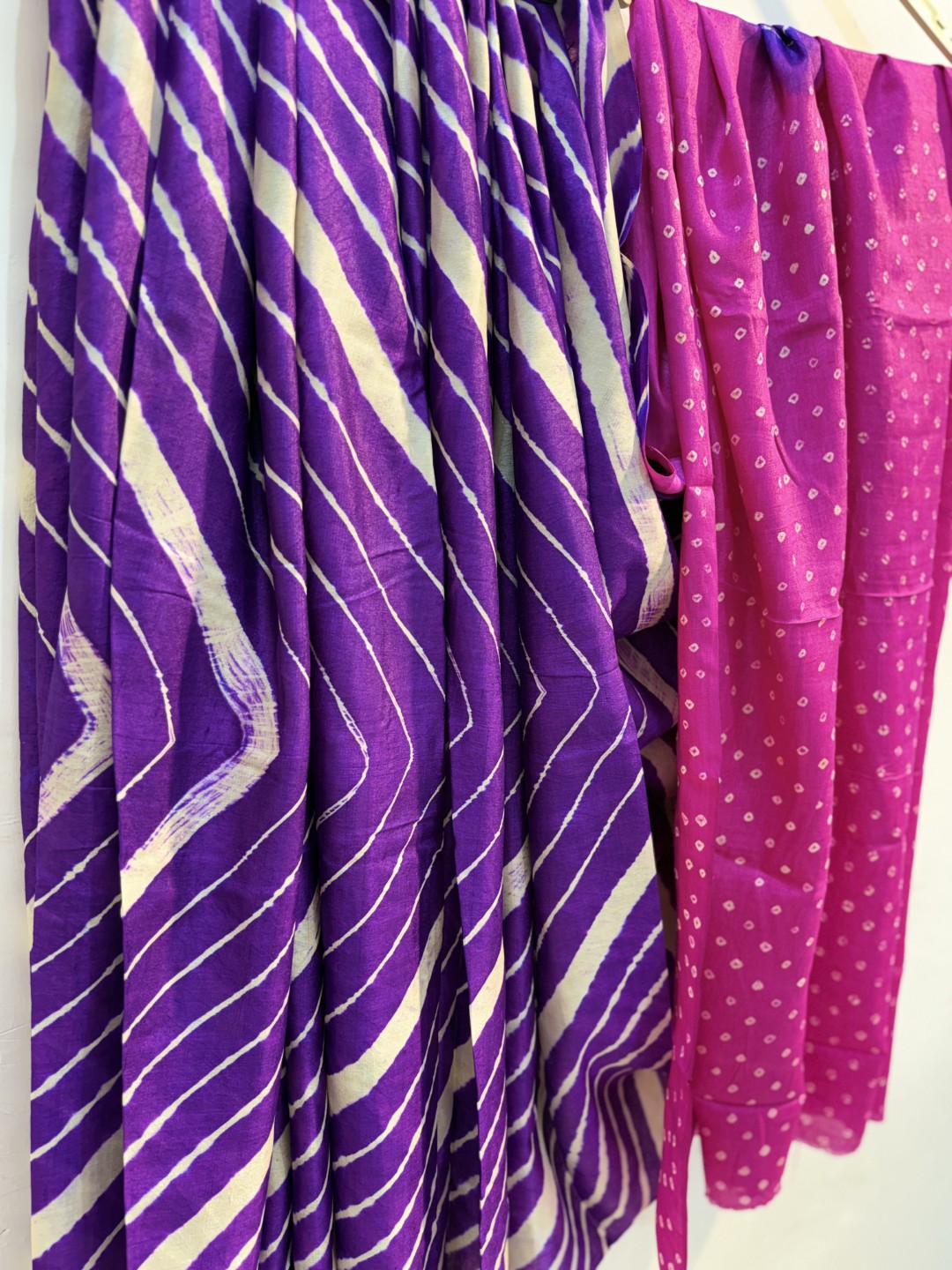 Pure Handloom Tussar Silk Leheriya Saree with Bandhani Pallu (Pink, Purple)  ✨